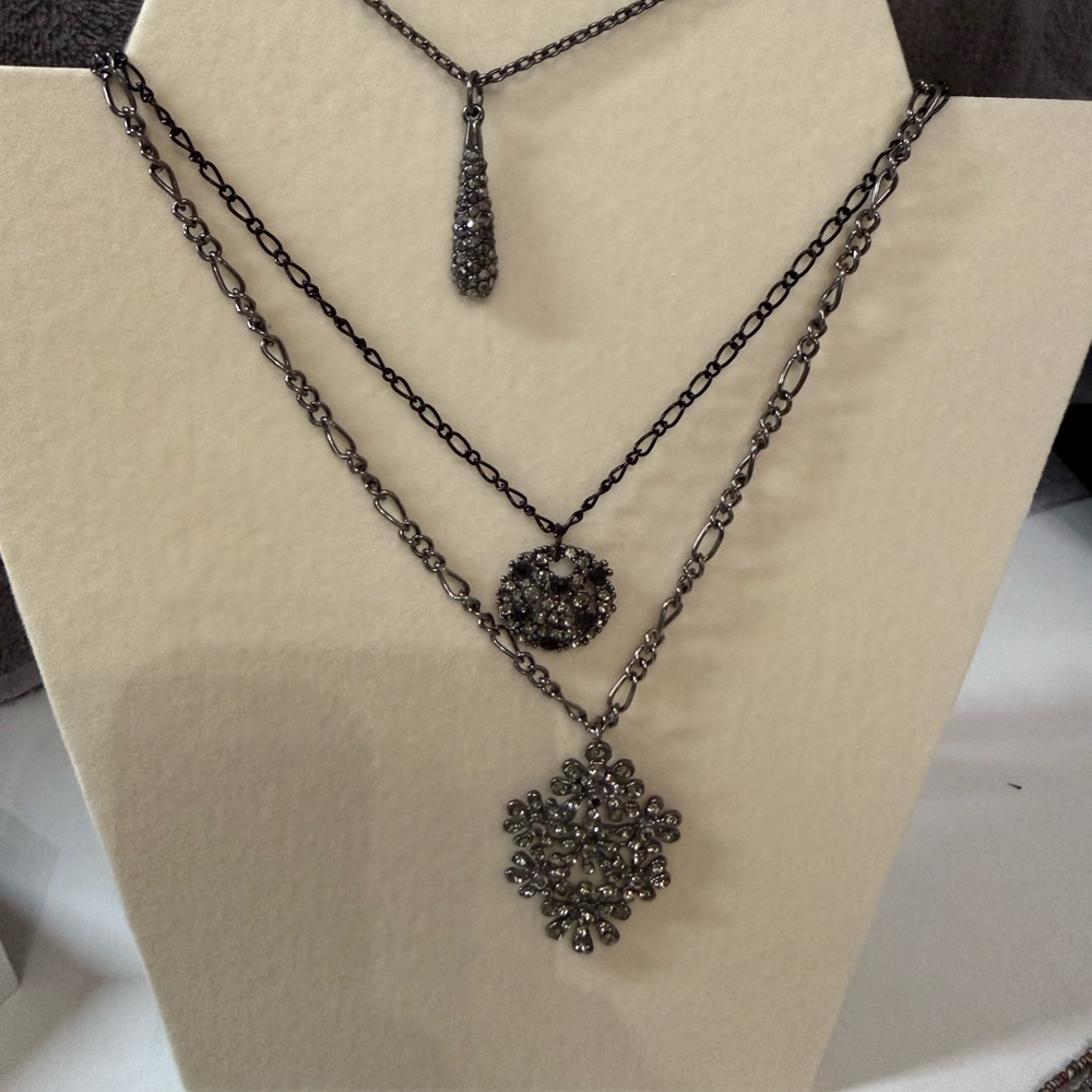💎Elegant Black Layered Necklace